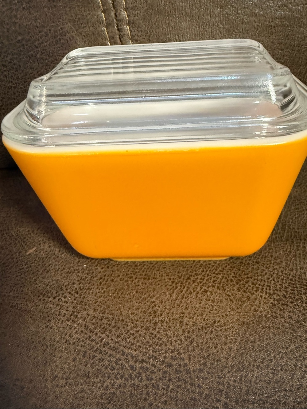 Pyrex 501 B 1 1/2 Cup Orange Refrigerator Dish & Lid Excellent Condition